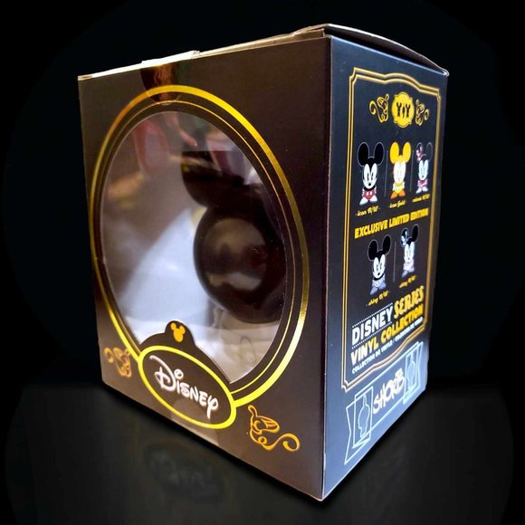 DISNEY SERIES SHORTS Minnie Black & White, Fan Expo - NEW!! - Picture 2 of 4